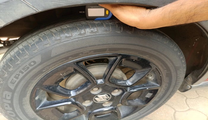 2017 Maruti IGNIS ZETA 1.2 AMT, Petrol, Automatic, 26,389 km, tyre