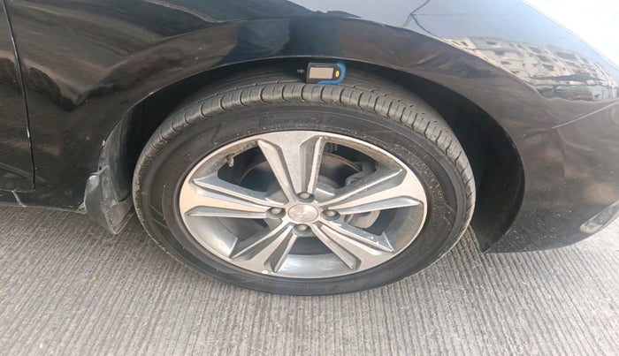 2018 Hyundai Verna 1.6 VTVT SX (O) AT, Petrol, Automatic, 74,121 km, tyre