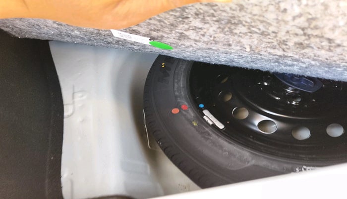 2025 Maruti New Wagon-R ZXI PLUS 1.2, Petrol, Manual, 4,582 km, tyre