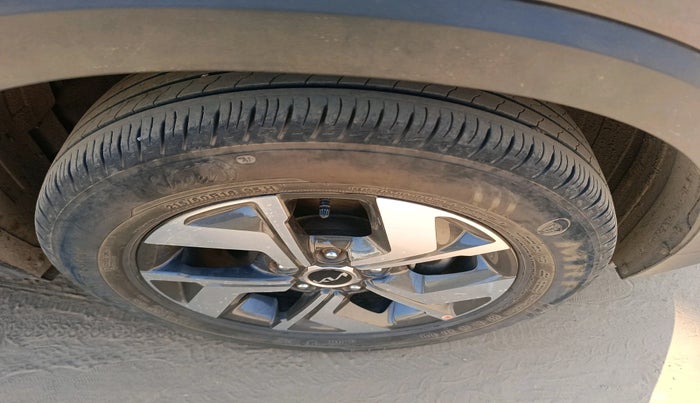 2023 KIA SONET HTX 1.0 TURBO PETROL IMT, Petrol, Manual, 40,214 km, tyre