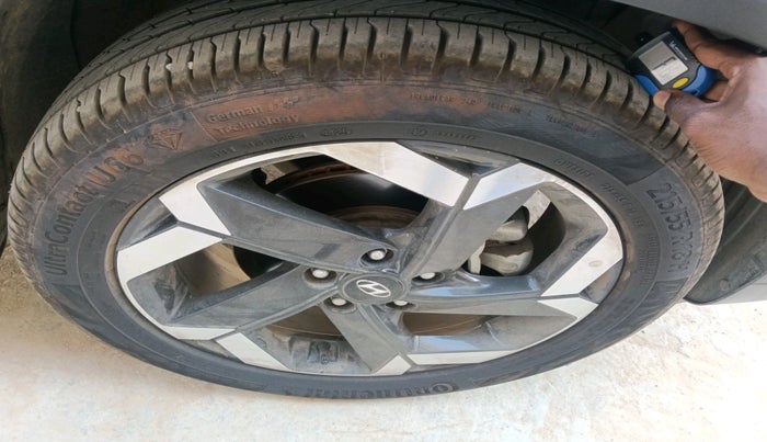 2023 Hyundai ALCAZAR PLATINUM (O) 7STR 1.5 AT, Petrol, Automatic, 17,076 km, tyre