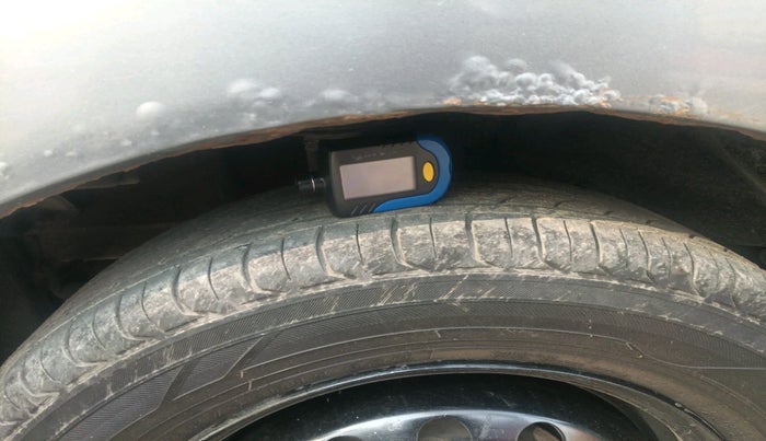 2018 Tata Tiago XT PETROL, Petrol, Manual, 67,682 km, tyre