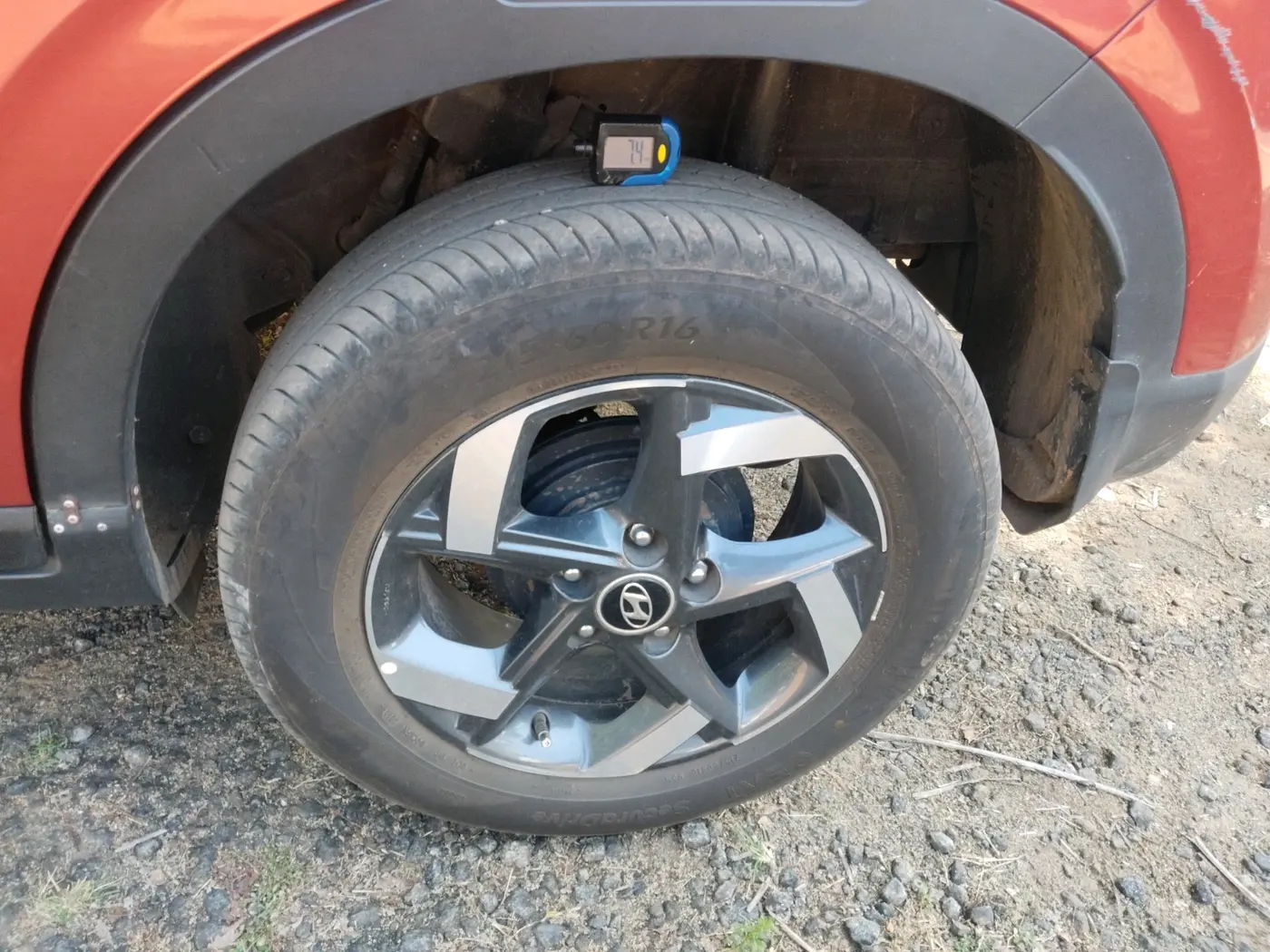 2019 Hyundai VENUE SX 1.0 TURBO, Petrol, Manual, 65,886 km, tyre