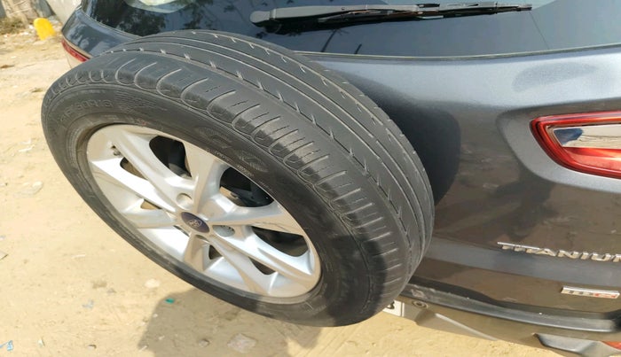 2018 Ford Ecosport TITANIUM 1.5L PETROL, Petrol, Manual, 1,02,696 km, tyre