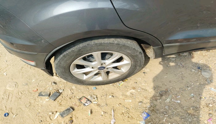 2018 Ford Ecosport TITANIUM 1.5L PETROL, Petrol, Manual, 1,02,696 km, tyre