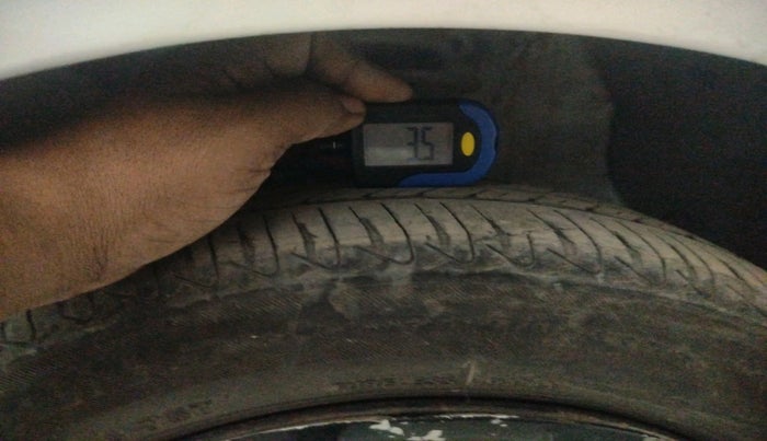 2014 Hyundai Grand i10 SPORTZ 1.2 KAPPA VTVT, Petrol, Manual, 73,984 km, tyre