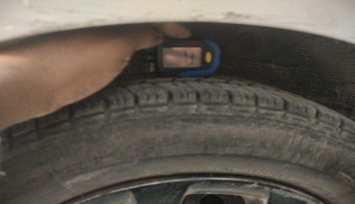 2014 Hyundai Grand i10 SPORTZ 1.2 KAPPA VTVT, Petrol, Manual, 73,984 km, tyre