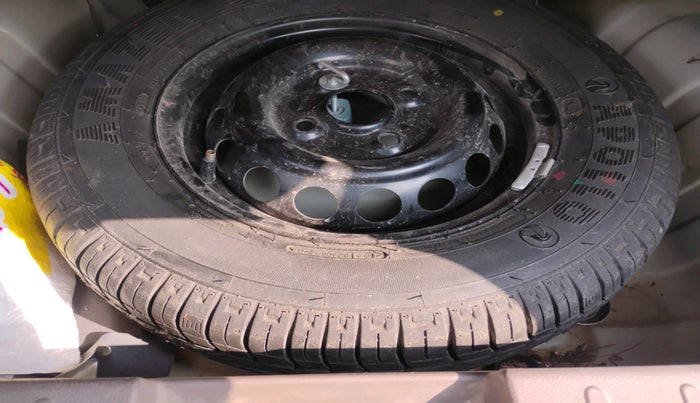 2015 Maruti Alto 800 VXI, Petrol, Manual, 41,180 km, tyre