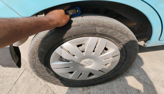 2015 Maruti Alto 800 VXI, Petrol, Manual, 41,180 km, tyre