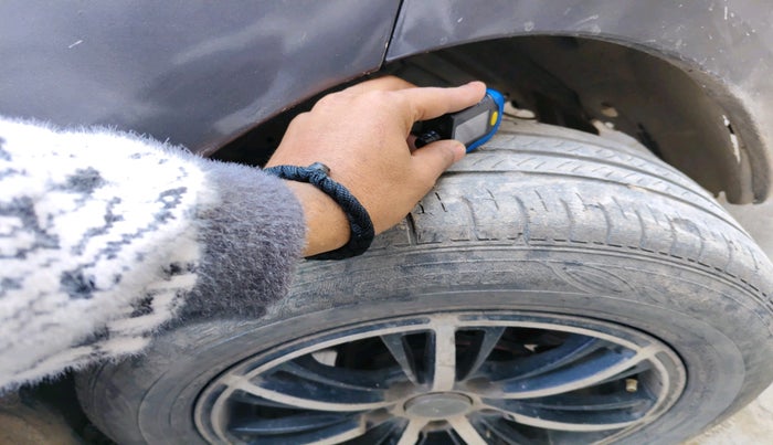 2014 Maruti Ertiga VXI CNG, Petrol, Manual, 1,19,124 km, tyre