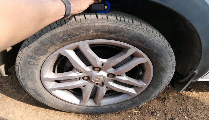 2022 Renault TRIBER RXZ, Petrol, Manual, 18,040 km, tyre