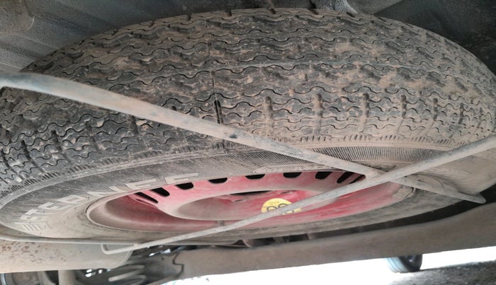 2022 Renault TRIBER RXZ, Petrol, Manual, 18,040 km, tyre