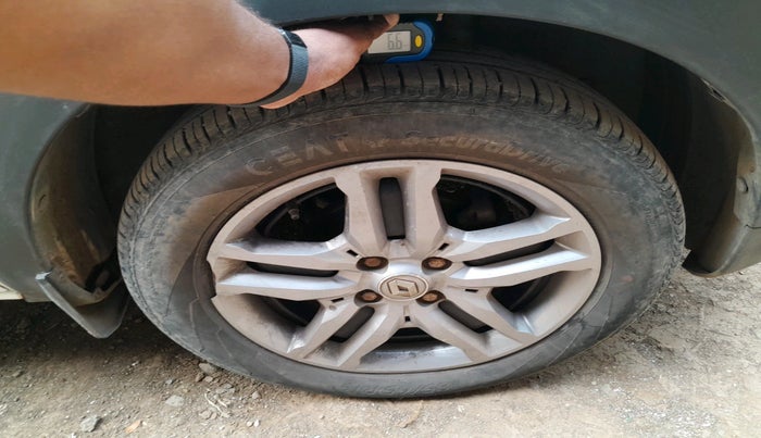 2022 Renault TRIBER RXZ, Petrol, Manual, 18,040 km, tyre