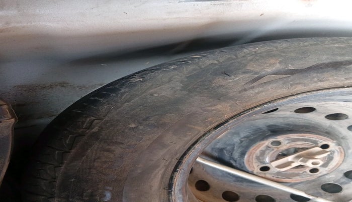 2016 Hyundai Elite i20 SPORTZ 1.4 CRDI, Diesel, Manual, 1,05,148 km, tyre