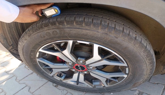 2022 KIA SELTOS GTX PLUS 1.4, Petrol, Manual, 13,931 km, tyre