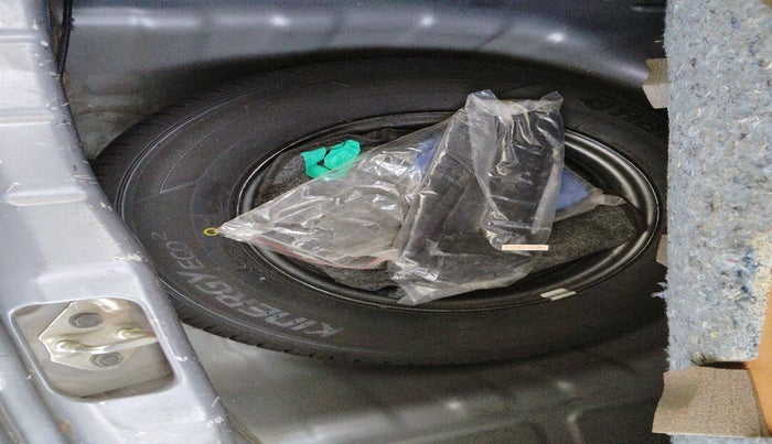 2019 Hyundai NEW SANTRO ASTA MT, Petrol, Manual, 37,040 km, tyre