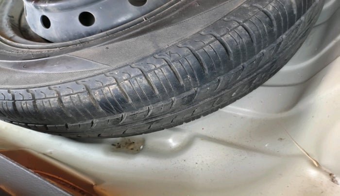 2017 Maruti Alto 800 LXI, Petrol, Manual, 37,485 km, tyre