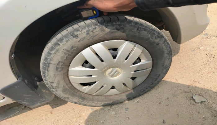 2017 Maruti Alto 800 LXI, Petrol, Manual, 37,485 km, tyre