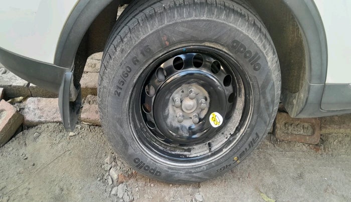 2022 MG ASTOR SHARP EX 1.5 MT, Petrol, Manual, 55,705 km, tyre