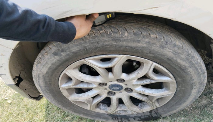 2017 Ford Ecosport TITANIUM 1.5L DIESEL, Diesel, Manual, 2,24,231 km, tyre