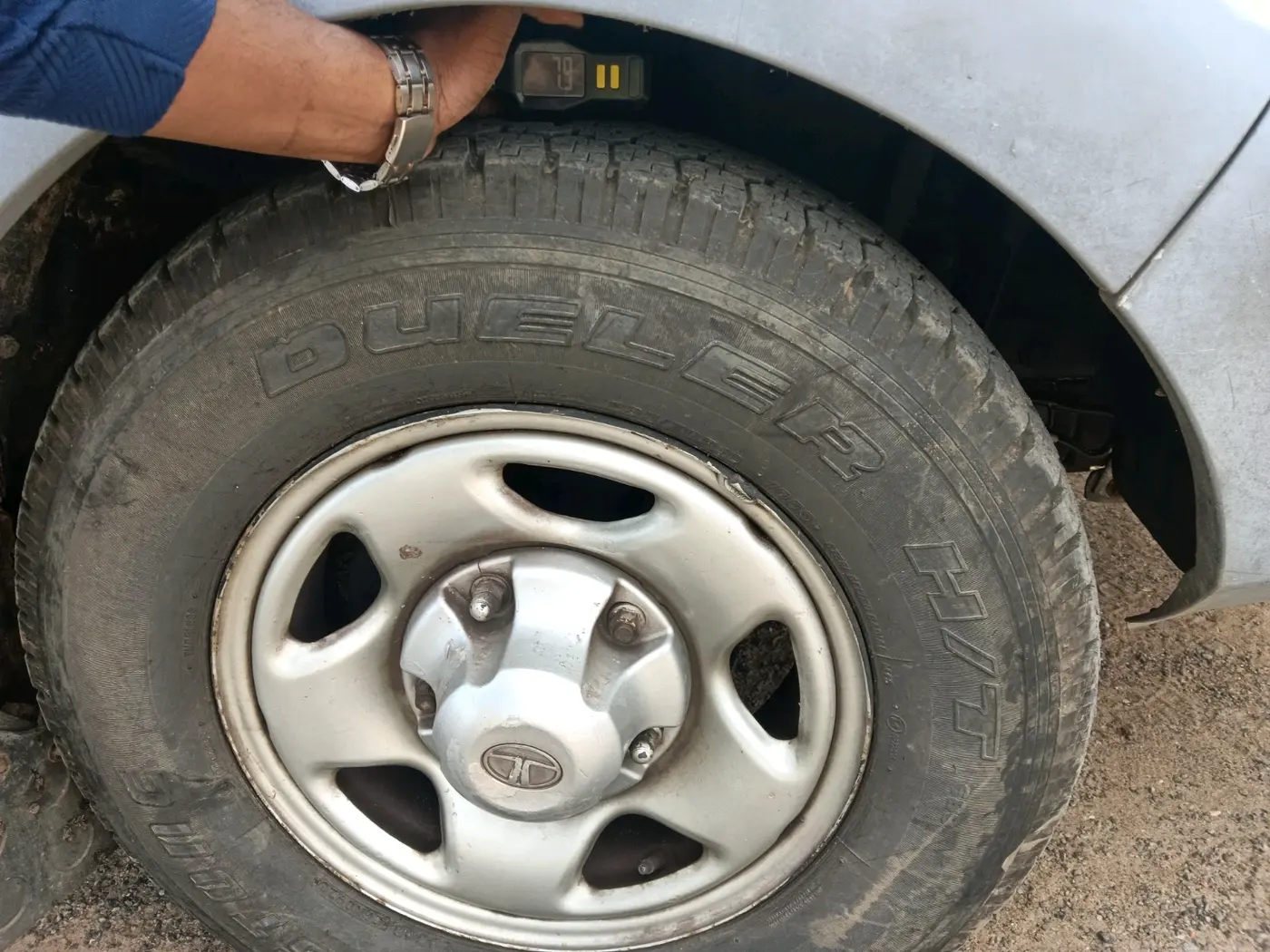 2007 Tata Safari 4X2 LX, Diesel, Manual, 1,10,662 km, tyre