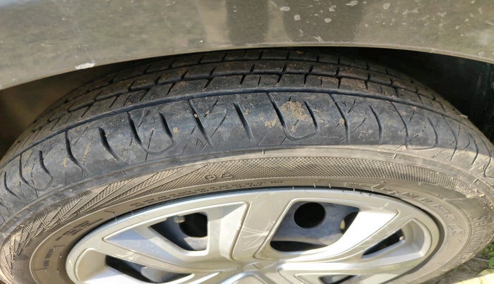 2021 Tata ALTROZ XT DIESEL, Diesel, Manual, 59,443 km, tyre