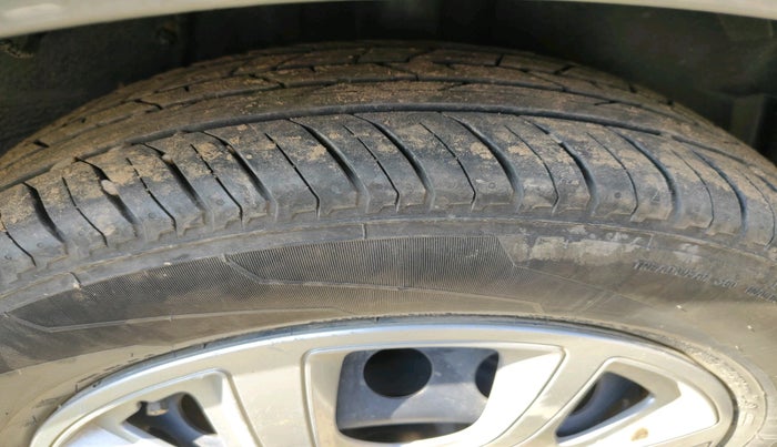 2021 Tata ALTROZ XT DIESEL, Diesel, Manual, 59,443 km, tyre