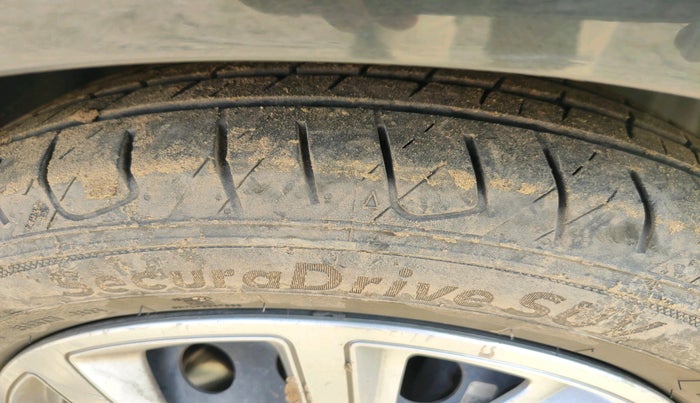 2021 Tata ALTROZ XT DIESEL, Diesel, Manual, 59,443 km, tyre