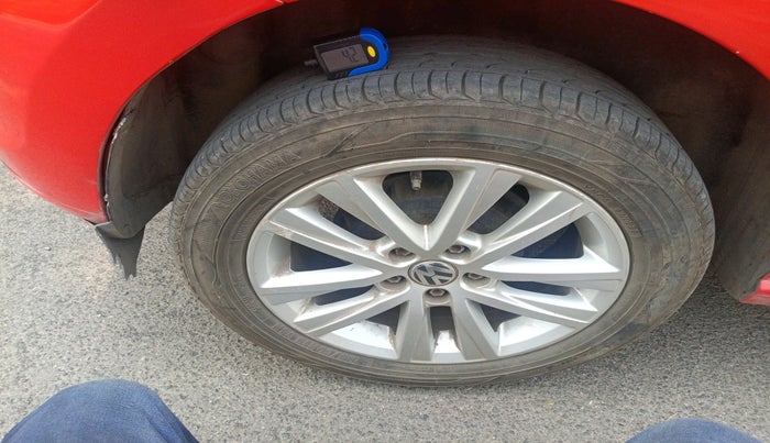 2015 Volkswagen Polo GT TSI AT, Petrol, Automatic, 52,313 km, tyre