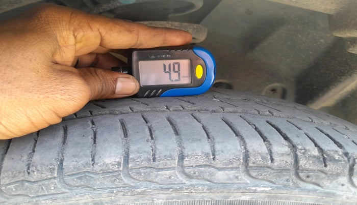 2017 Ford Ecosport TITANIUM 1.5L DIESEL, Diesel, Manual, 1,24,296 km, tyre