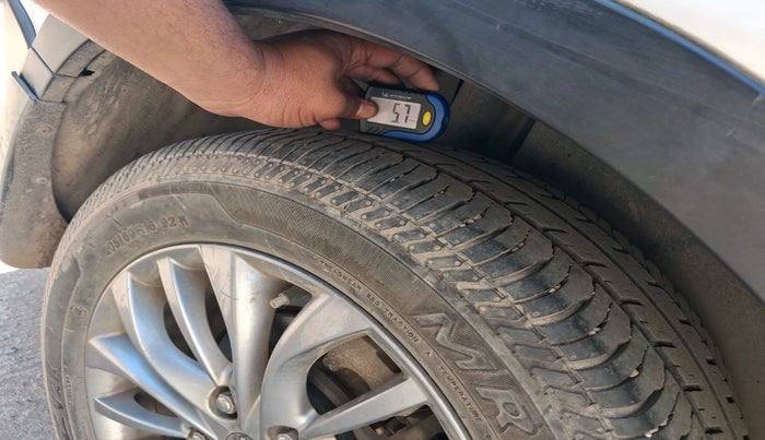 2017 Maruti S Cross ZETA 1.3, Diesel, Manual, 89,773 km, tyre