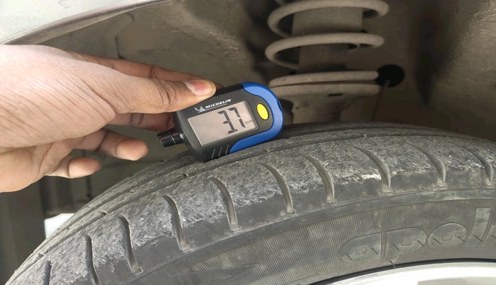 2011 Maruti Wagon R 1.0 VXI, Petrol, Manual, 55,988 km, tyre