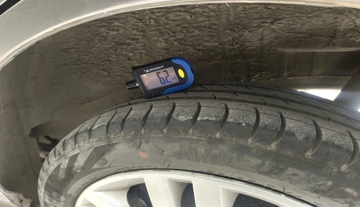 2011 Maruti Wagon R 1.0 VXI, Petrol, Manual, 55,988 km, tyre