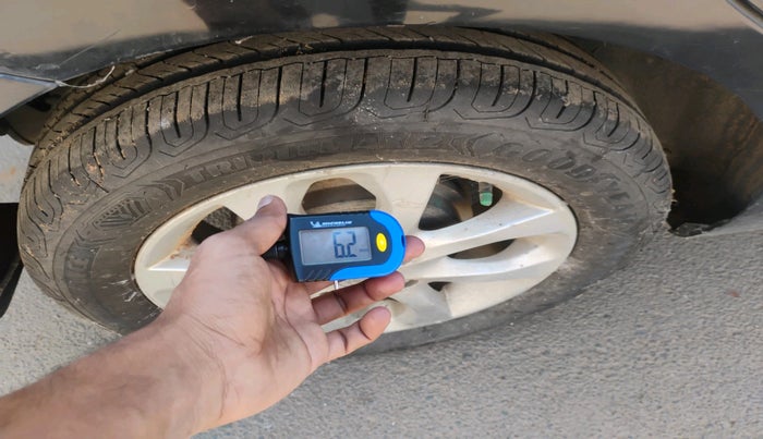 2013 Nissan Micra Active XV, Petrol, Manual, 6,75,530 km, tyre