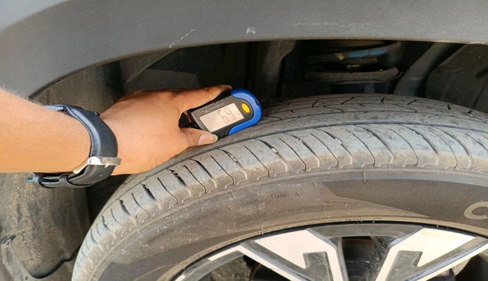 2023 Renault Kiger RXZ AMT DUAL TONE, Petrol, Automatic, 22,474 km, tyre