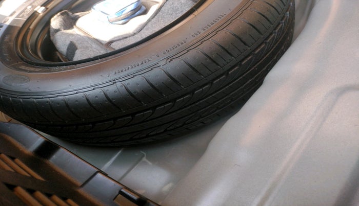 2021 KIA SONET HTX 1.0 IMT, Petrol, Manual, 65,000 km, tyre