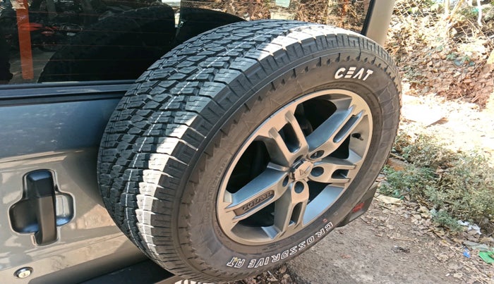 2023 Mahindra Thar LX D HT 2WD MT, Diesel, Manual, 37,178 km, tyre