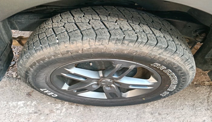 2023 Mahindra Thar LX D HT 2WD MT, Diesel, Manual, 37,178 km, tyre