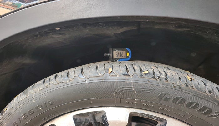 2020 MG GLOSTER SAVVY 6 STR 2.0 TWIN TURBO 4WD, Diesel, Automatic, 67,850 km, tyre