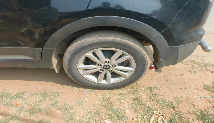 2017 Hyundai Creta SX PLUS 1.6 PETROL, Petrol, Manual, 1,27,115 km, tyre