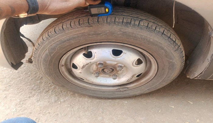 2014 Maruti Wagon R 1.0 LXI CNG, Petrol, Manual, 1,15,682 km, tyre