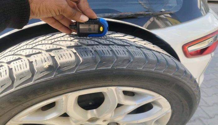 2015 Ford Ecosport TITANIUM 1.5L DIESEL, Diesel, Manual, 1,72,665 km, tyre