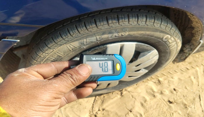 2014 Hyundai Eon D-LITE, Petrol, Manual, 90,754 km, tyre