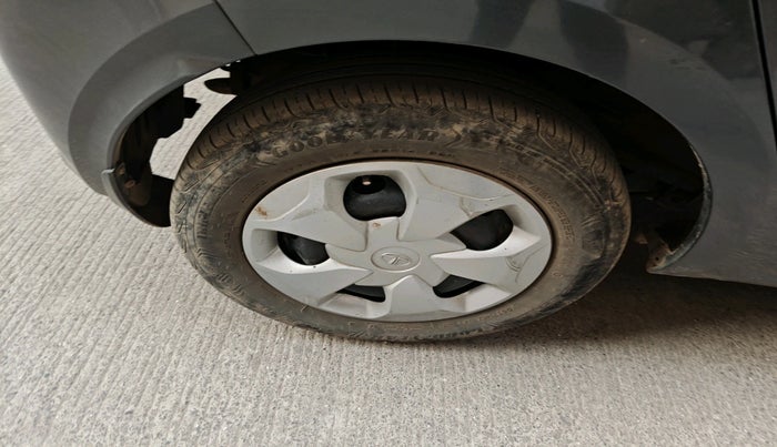 2022 Tata Tiago XT CNG, CNG, Manual, 27,215 km, tyre