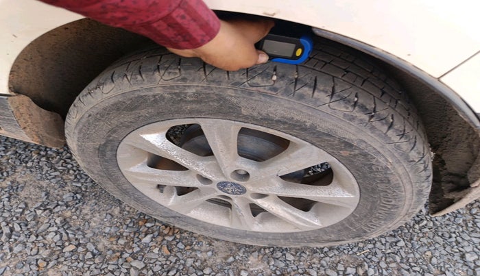 2019 Ford Ecosport TITANIUM 1.5L DIESEL, Diesel, Manual, 1,05,968 km, tyre