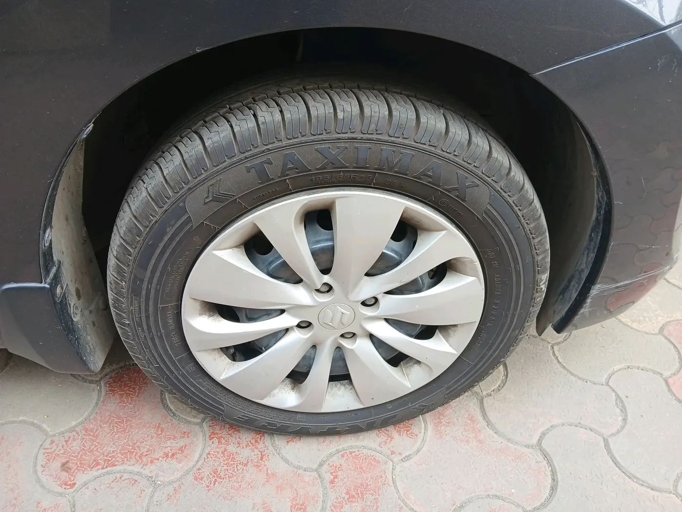 2018 Maruti Baleno DELTA PETROL 1.2, CNG, Manual, 78,516 km, tyre
