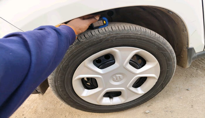 2021 Maruti S PRESSO VXI CNG, Petrol, Manual, 92,936 km, tyre