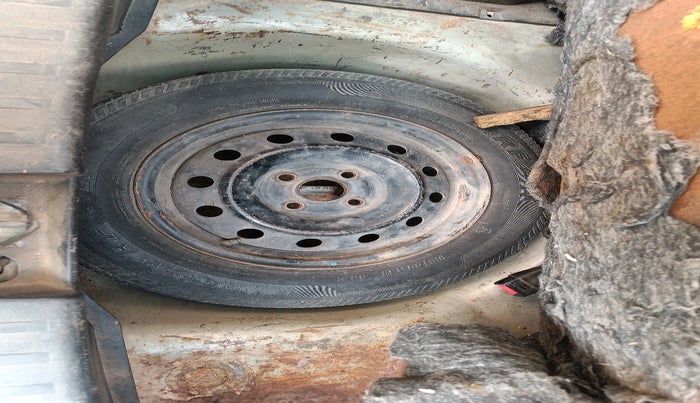 2011 Maruti Swift VDI, Diesel, Manual, 74,432 km, tyre