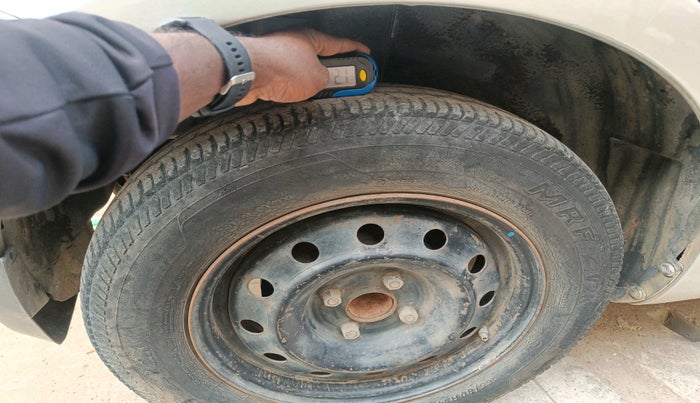 2011 Maruti Swift VDI, Diesel, Manual, 74,432 km, tyre