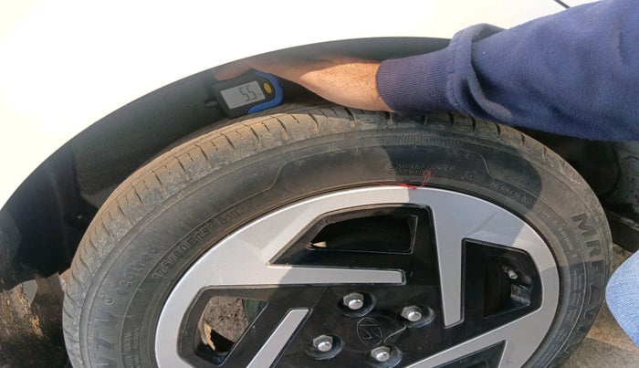 2023 Hyundai AURA S 1.2, Petrol, Manual, 22,745 km, tyre